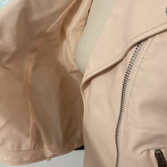 Levi’s Pink Faux Leather Strauss Moto Jacket Zip Up MEDIUM - Picture 5 of 6
